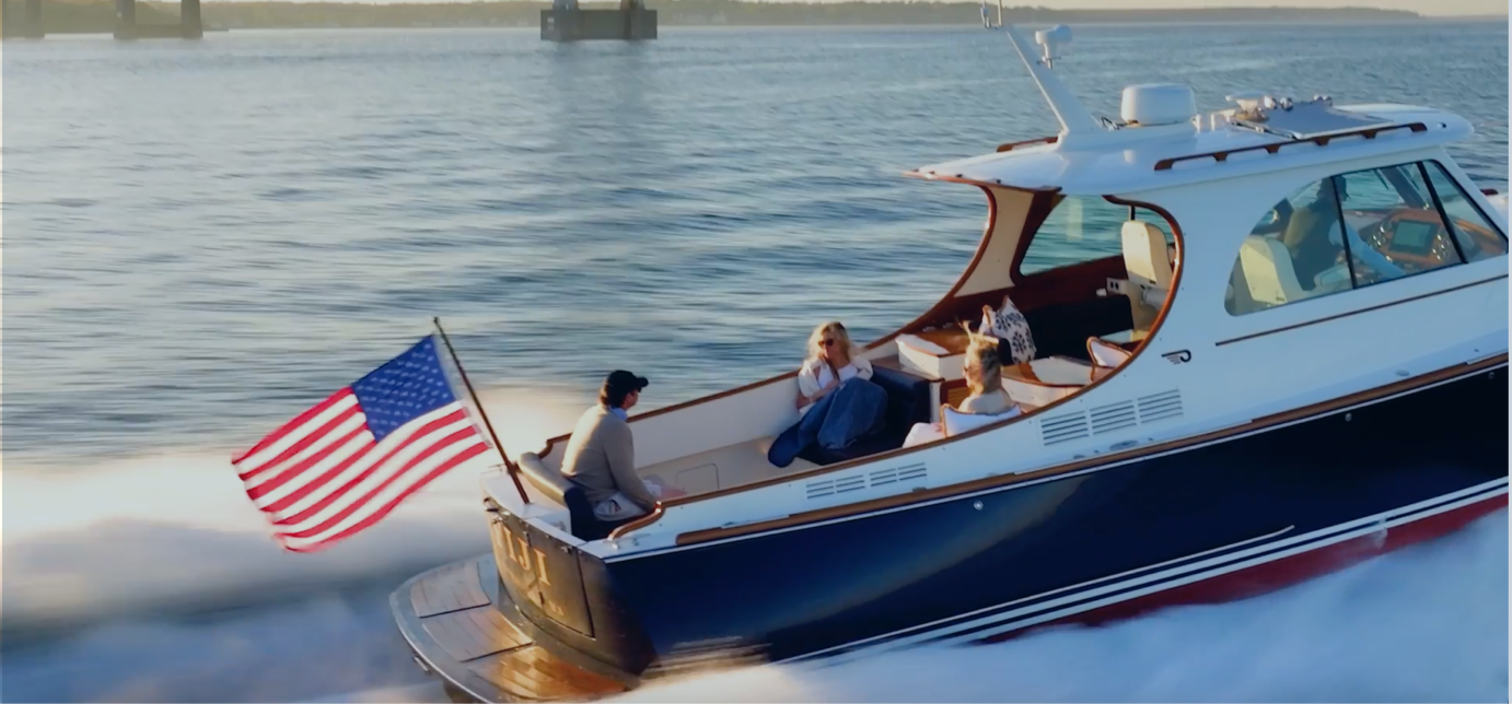 Picnic Boat 39 Thumb Image